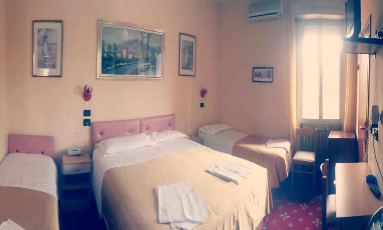 Hotel Parigi 카스텔산피에트로테르메 외부 사진